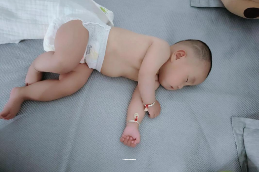 灵宝怀孕是不是很怕热